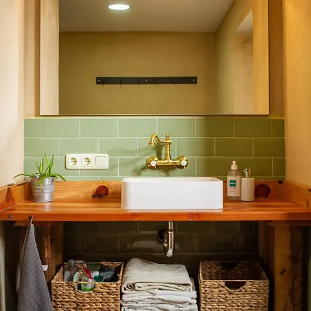 Weitraeumiges, Helles Mit Naturblick Apartman