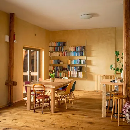 Weitraeumiges, Helles Mit Naturblick Rognitz