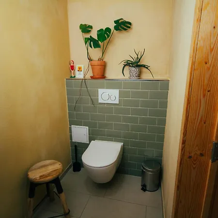 Weitraeumiges, Helles Mit Naturblick Apartman