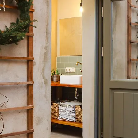 Apartman Weitraeumiges, Helles Mit Naturblick *